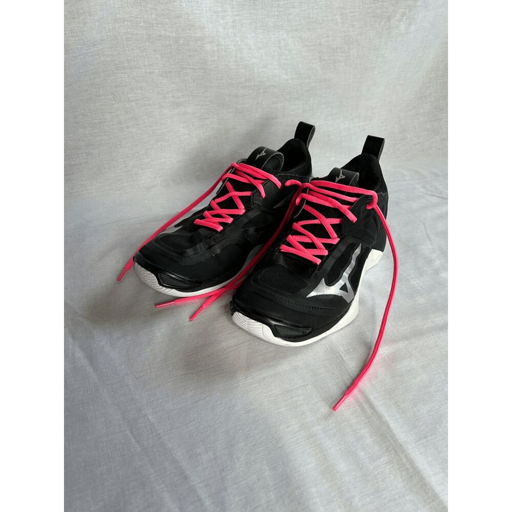 Women's Mizuno Wave Momentum 2 Volleyball Sneakers Size 8.5, Black